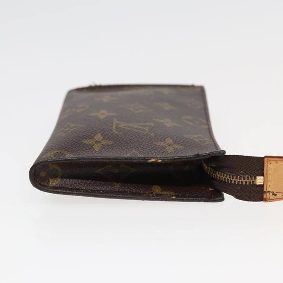 LOUIS VUITTON Monogram Bucket PM Pouch Accessory Pouch LV Auth 82589 - Picture 4 of 16